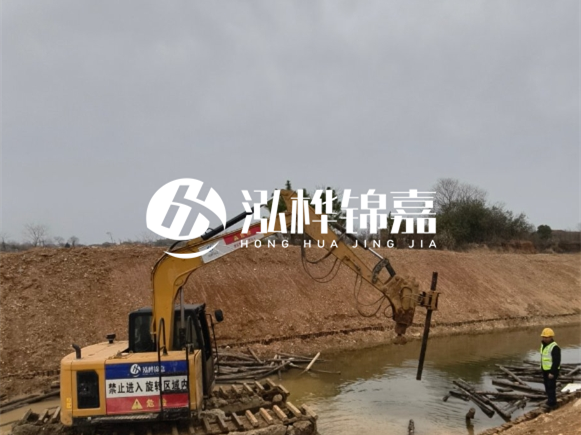 為什么要進(jìn)行河道護坡？堤壩加固木樁的作用？