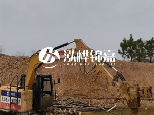 4 米防汛木樁多少根可以送貨上門(mén)？3 米松木樁 11-13 公分價(jià)格是多少？
