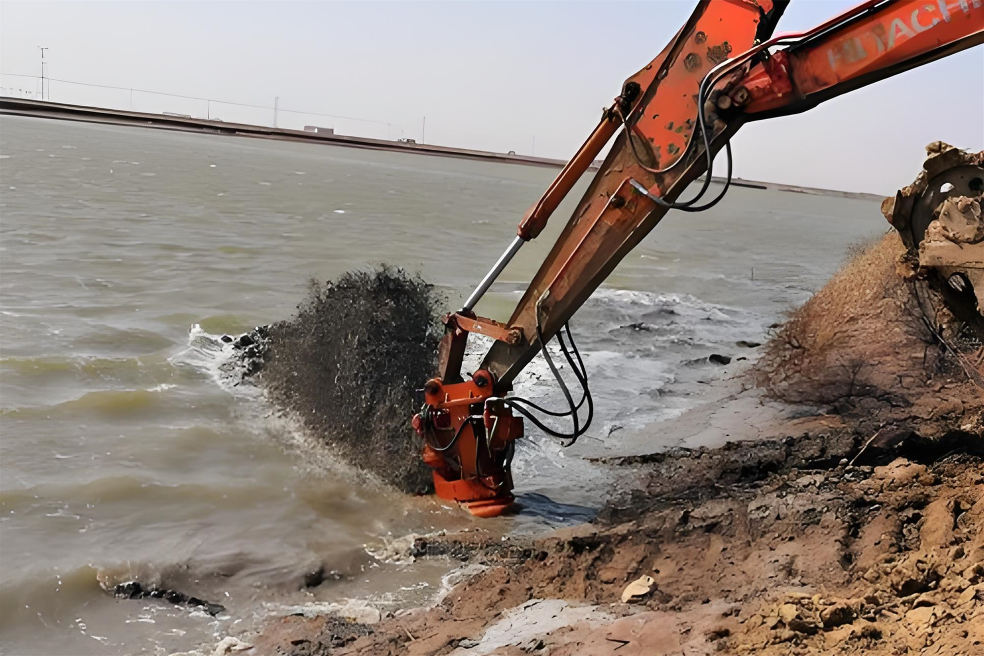 廣西貴港挖機清淤施工隊 - 挖機清淤每立方成本怎么計算？